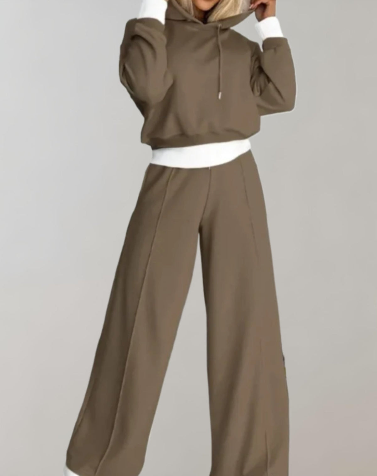 Hoodie sweatsuit set, full length view