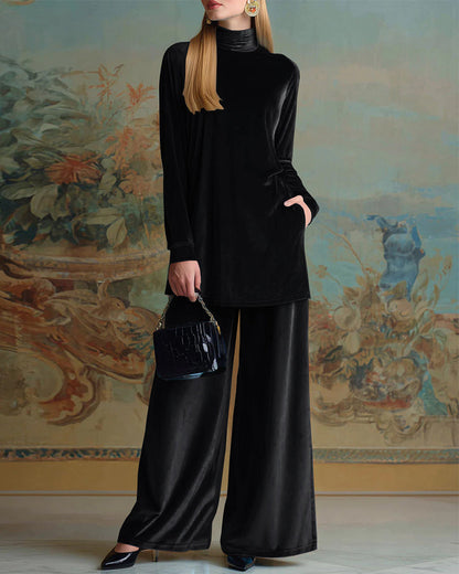 Turtleneck lounge set in black