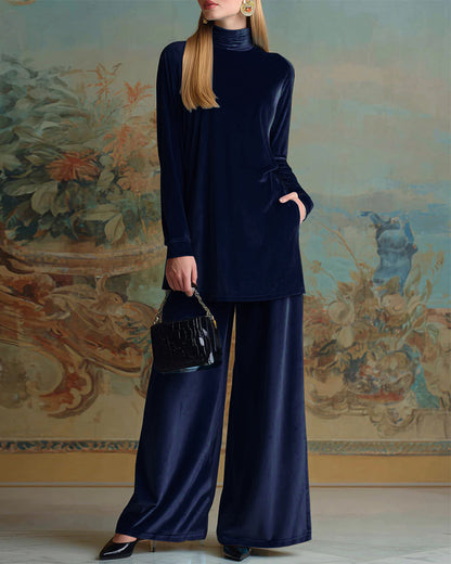 Turtleneck lounge set in navy blue