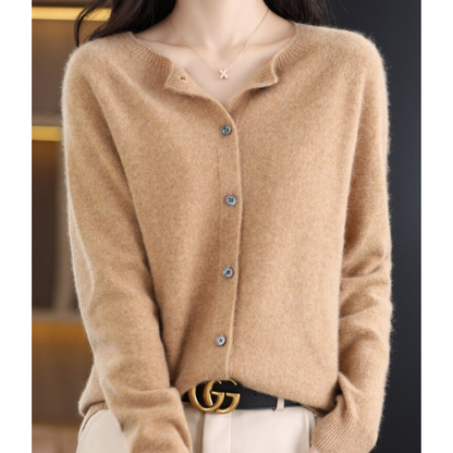 Suvi | Round Neck Button-Front Knit Cardigan