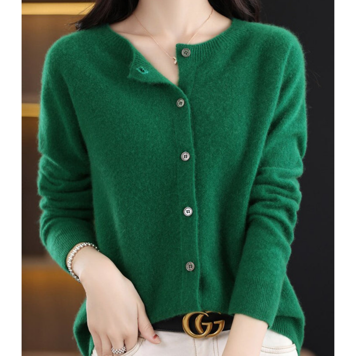 Suvi | Round Neck Button-Front Knit Cardigan