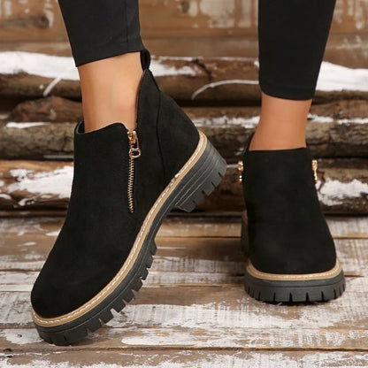 Women's Svea lug sole ankle boots in Black