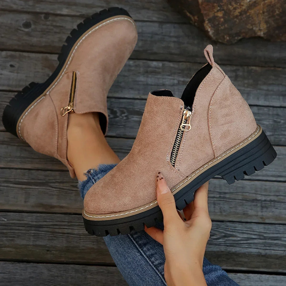 Women's Svea lug sole ankle boots in Pink