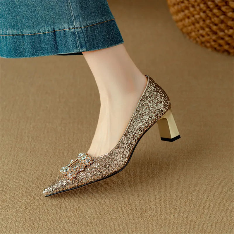Metallic mid heel pumps, view 3