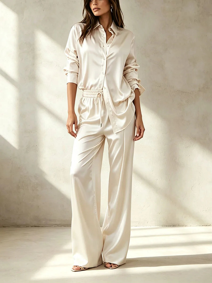 Button-up lounge set in beige