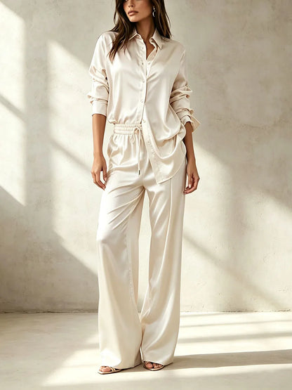 Button-up lounge set in beige