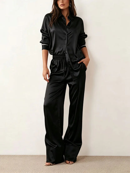 Button-up lounge set in black